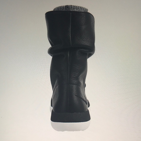 Nike Roshe Two Hi Flyknit Sneaker boots - Picture 7 of 8